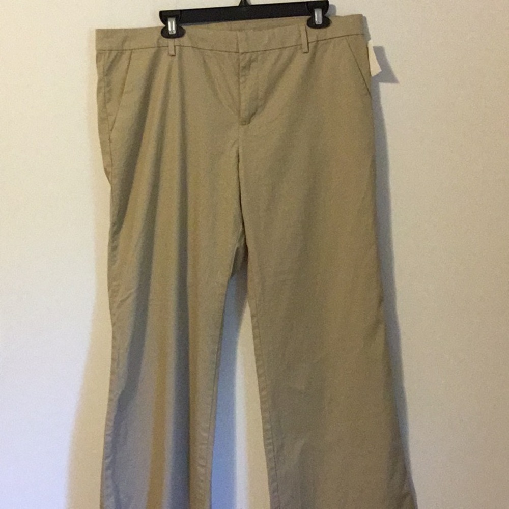 Nwt Gap Khaki Pants - Picture 1 of 3